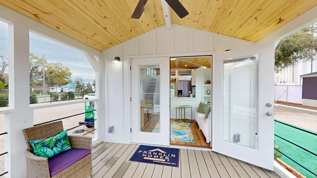 The Blue Wing Single Wide home by Franklin Homes for sale at Gulf South Homes in Houma, Louisiana